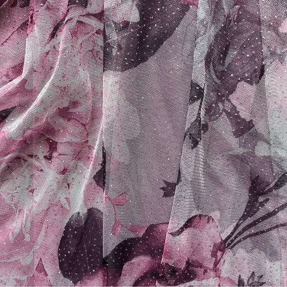 Candelite | Floral Sheer Maxi Dress - Picture 4 of 8